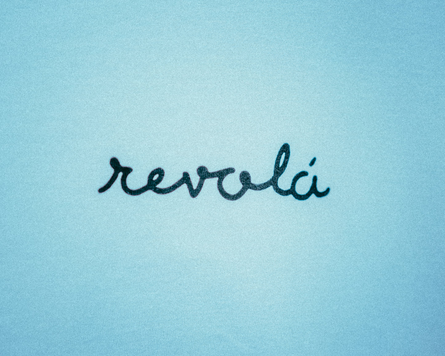 Camiseta "Revolá" Blanca