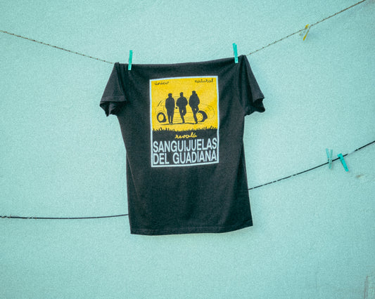 Camiseta "Revolá" Negra